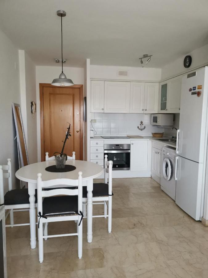 Pina Beach Holidays 라피네다 외부 사진