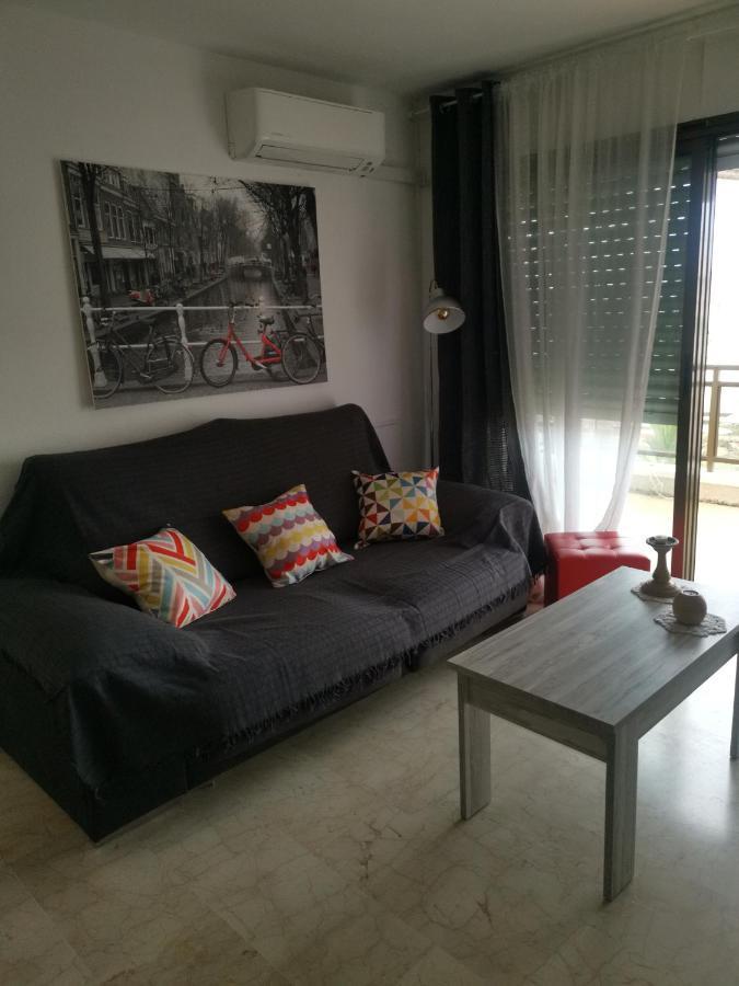 Pina Beach Holidays 라피네다 외부 사진