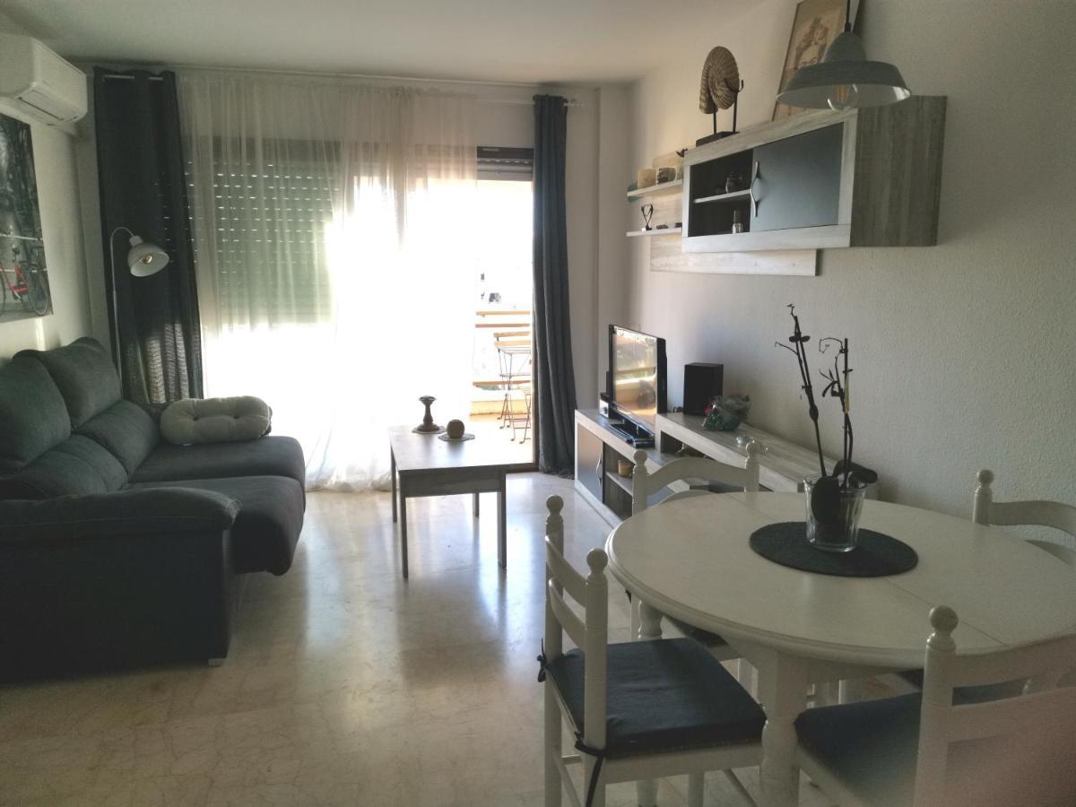 Pina Beach Holidays 라피네다 외부 사진